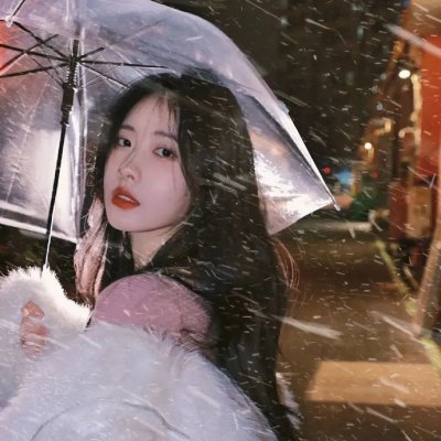 重回过去他却牵手校花